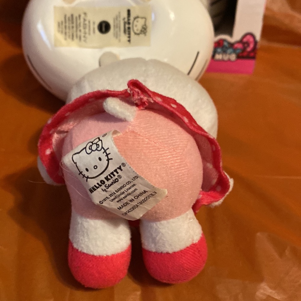 Hello Kitty items X3! - Picture 5 of 11